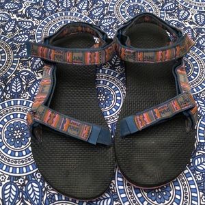 Tribal pattern Teva sandals